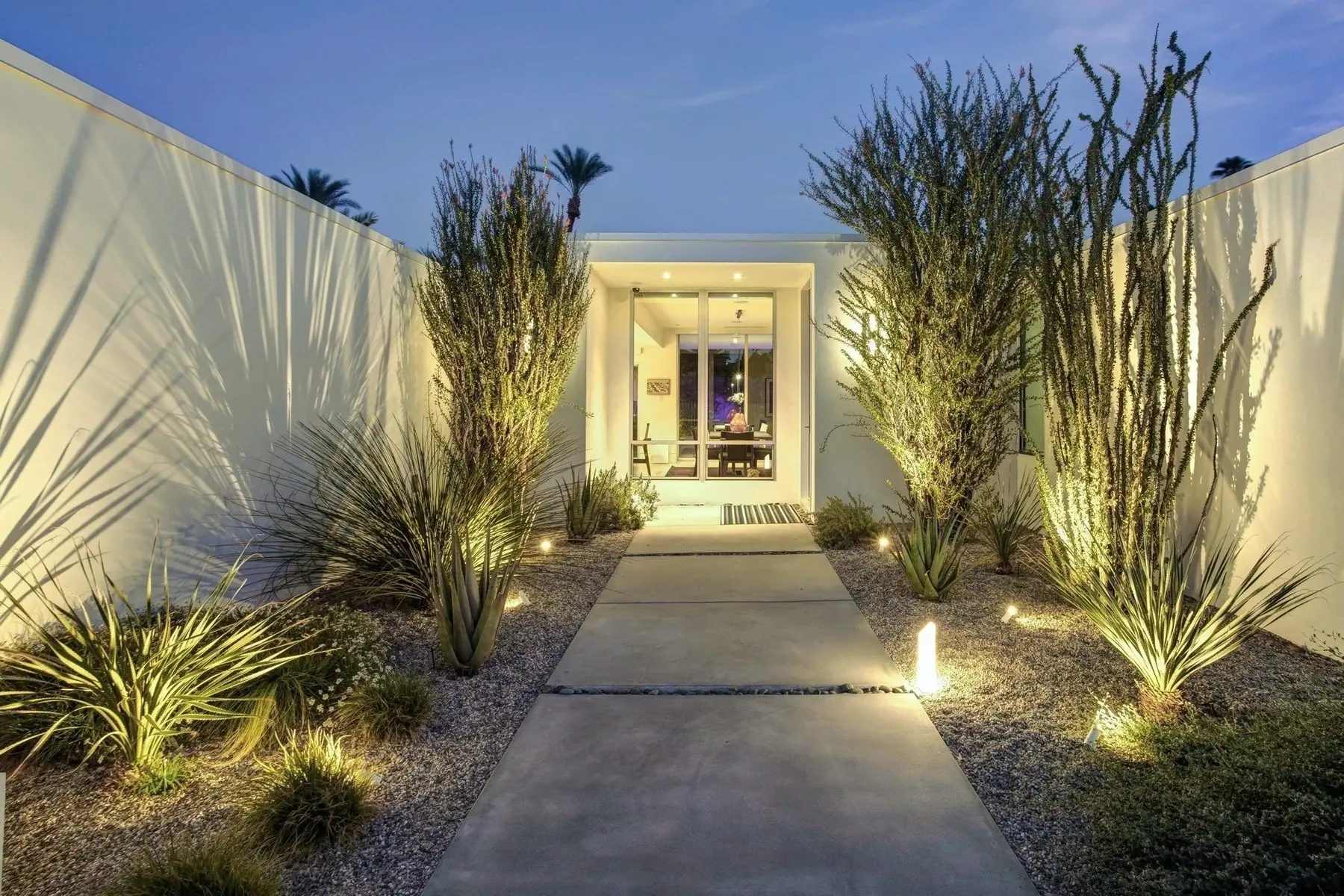 Landscape Illuminators, a La Riviera Studios collaborator