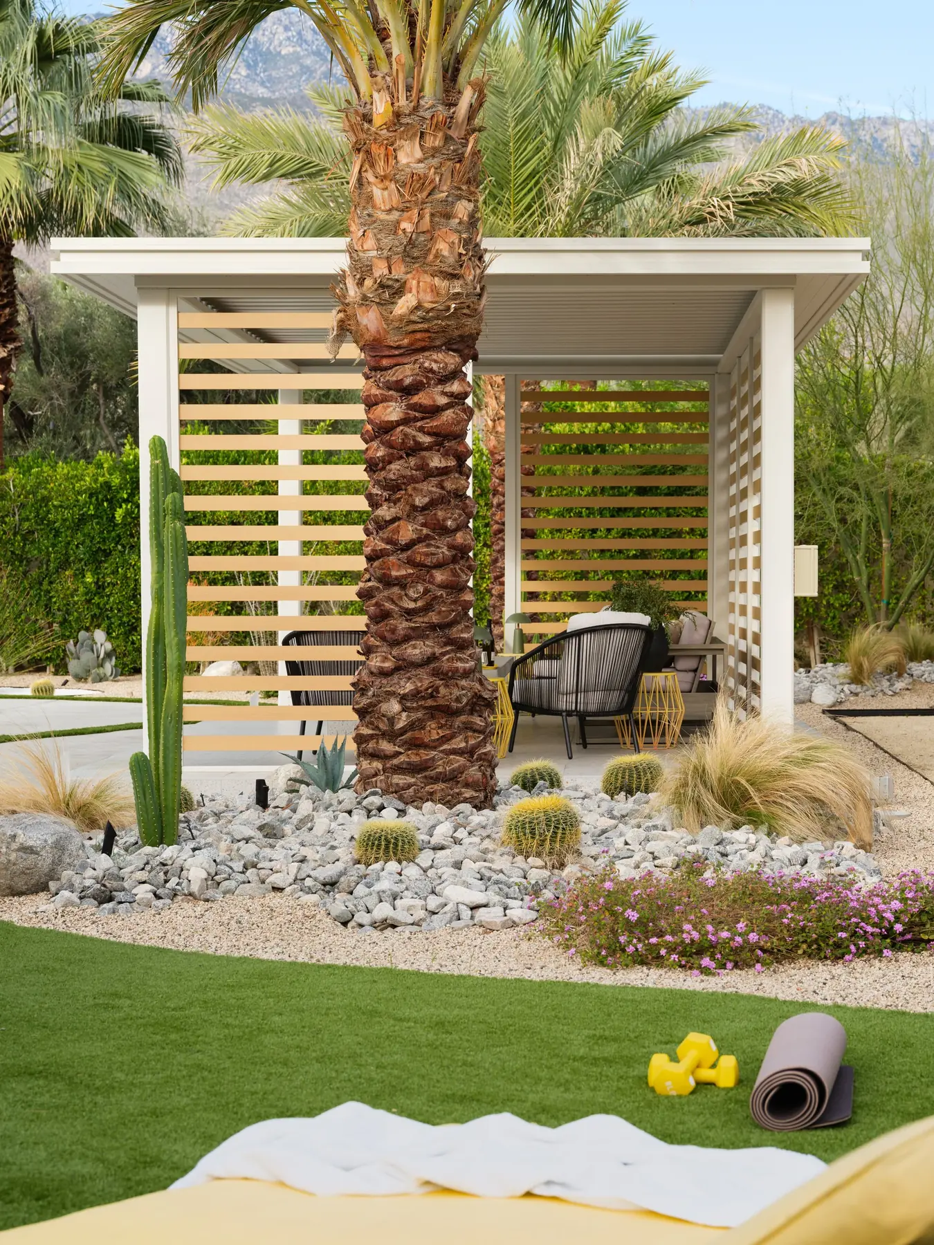 Desert Palm outdoor living in Coachella Valley, CA by La Riviera Studios