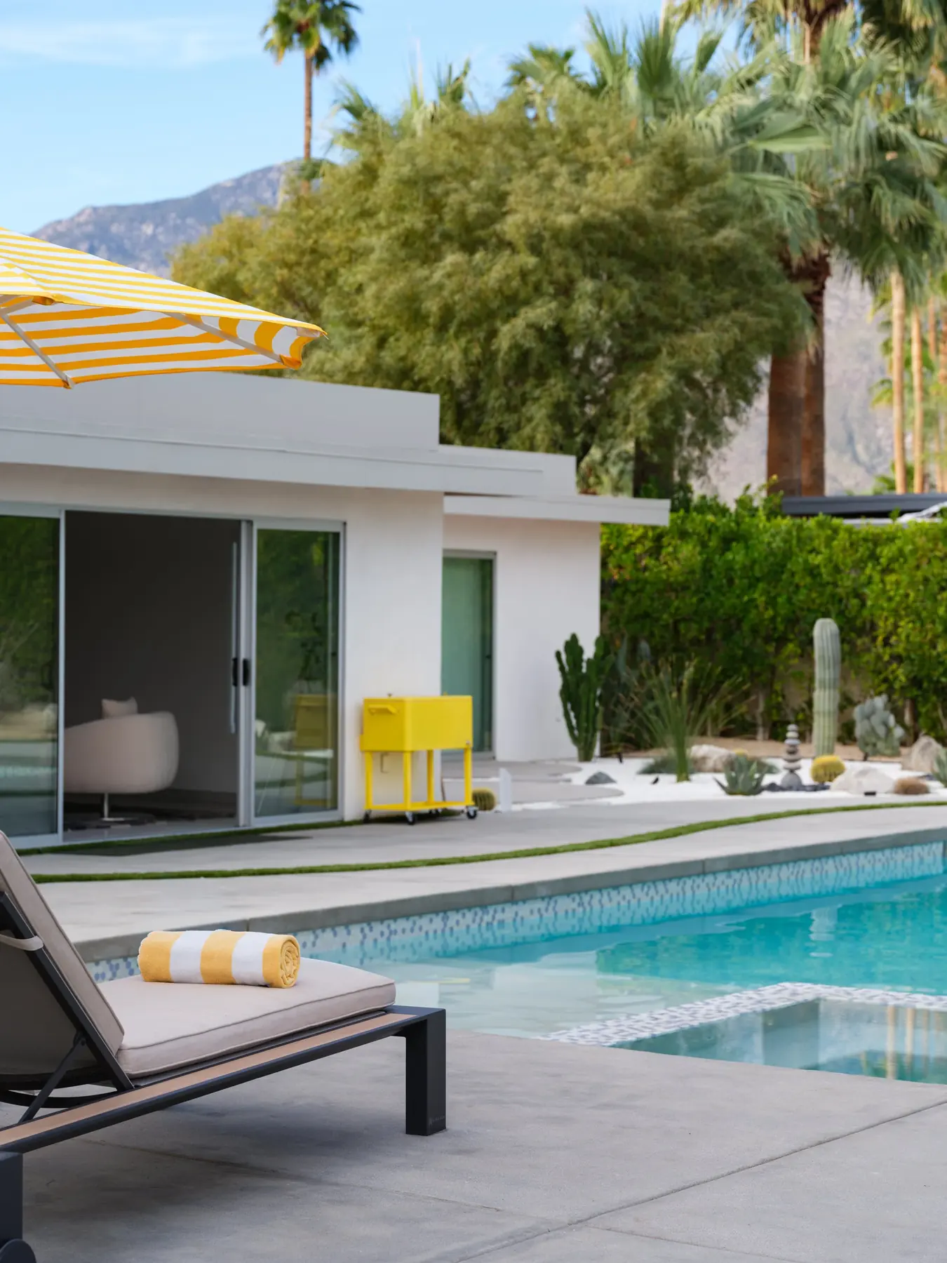Desert Palm outdoor living in Coachella Valley, CA by La Riviera Studios