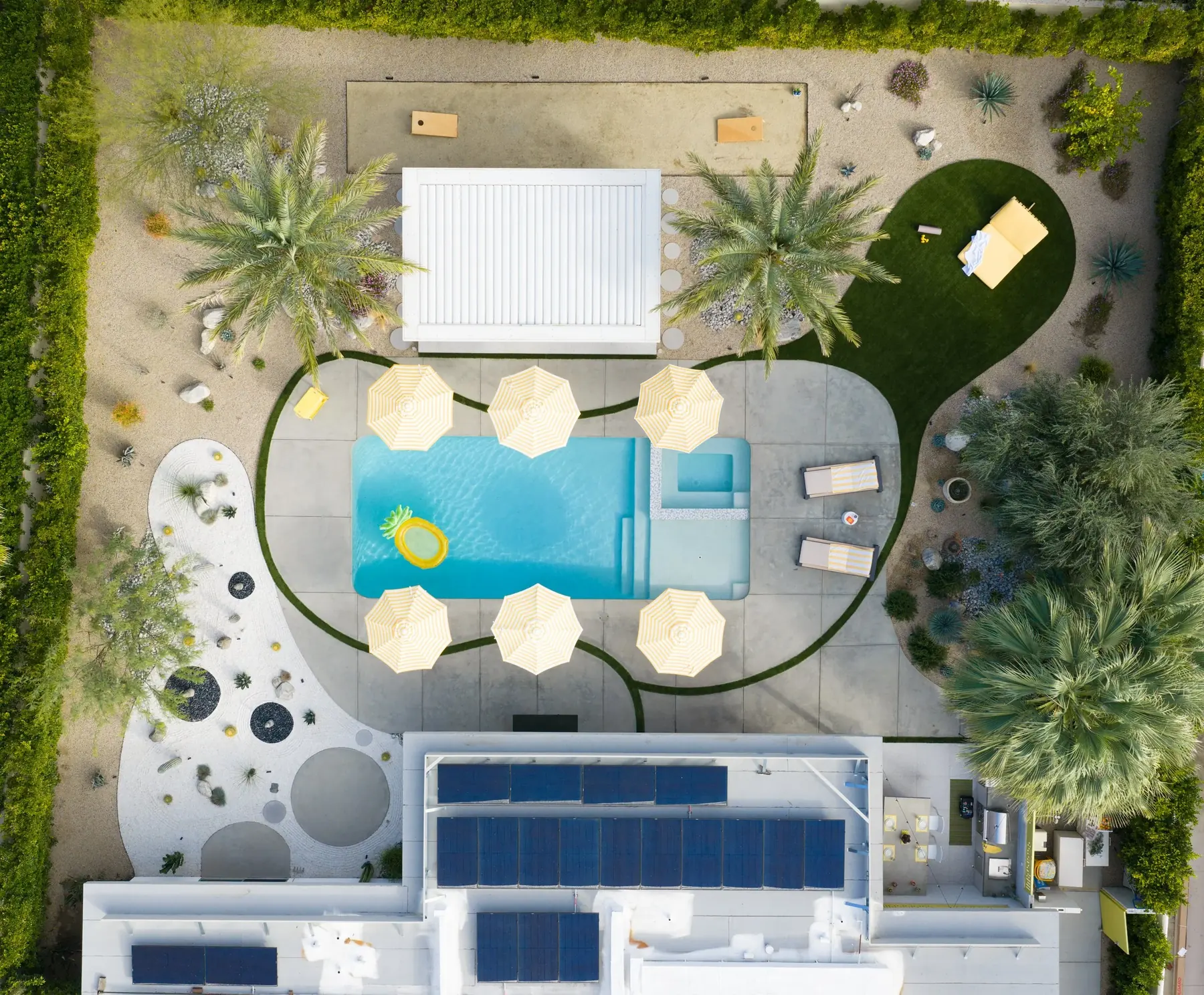 Desert Palm outdoor living in Coachella Valley, CA by La Riviera Studios