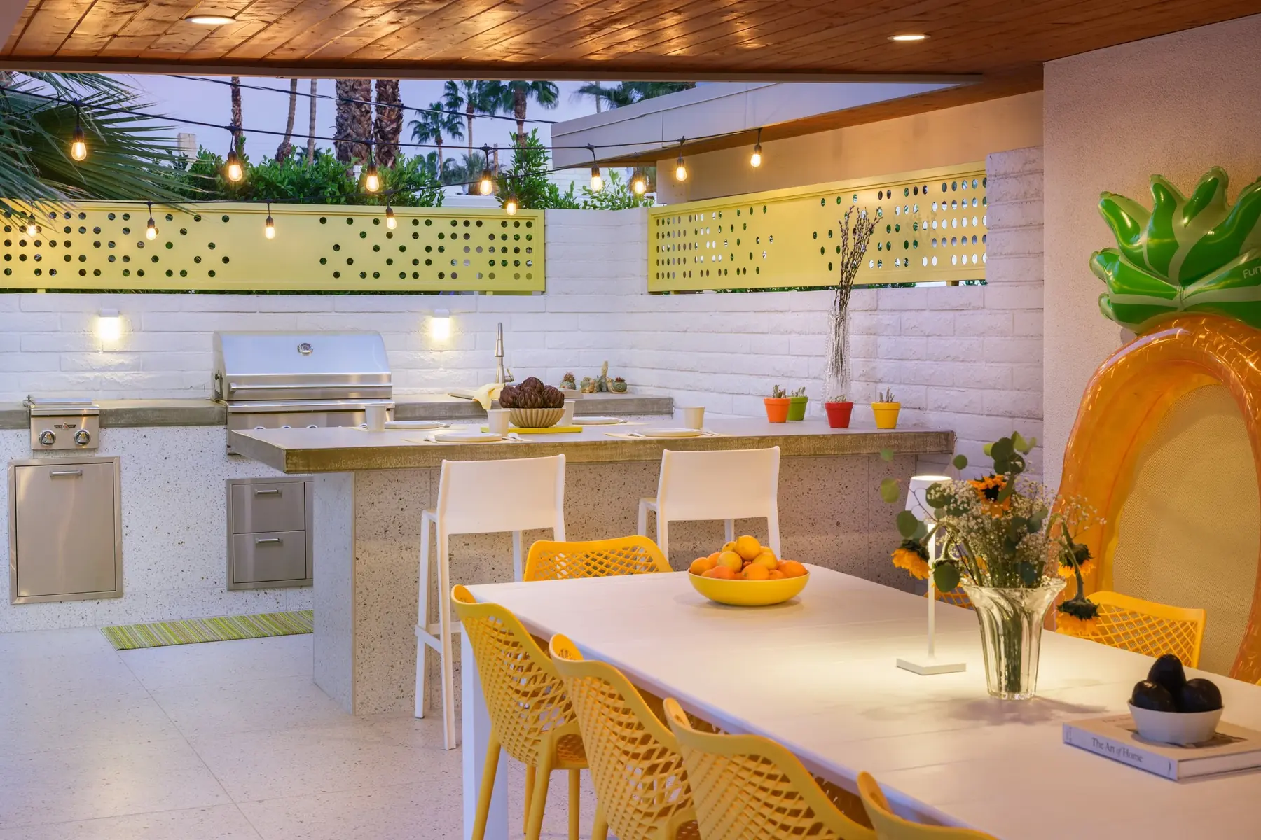 Desert Palm outdoor living in Coachella Valley, CA by La Riviera Studios