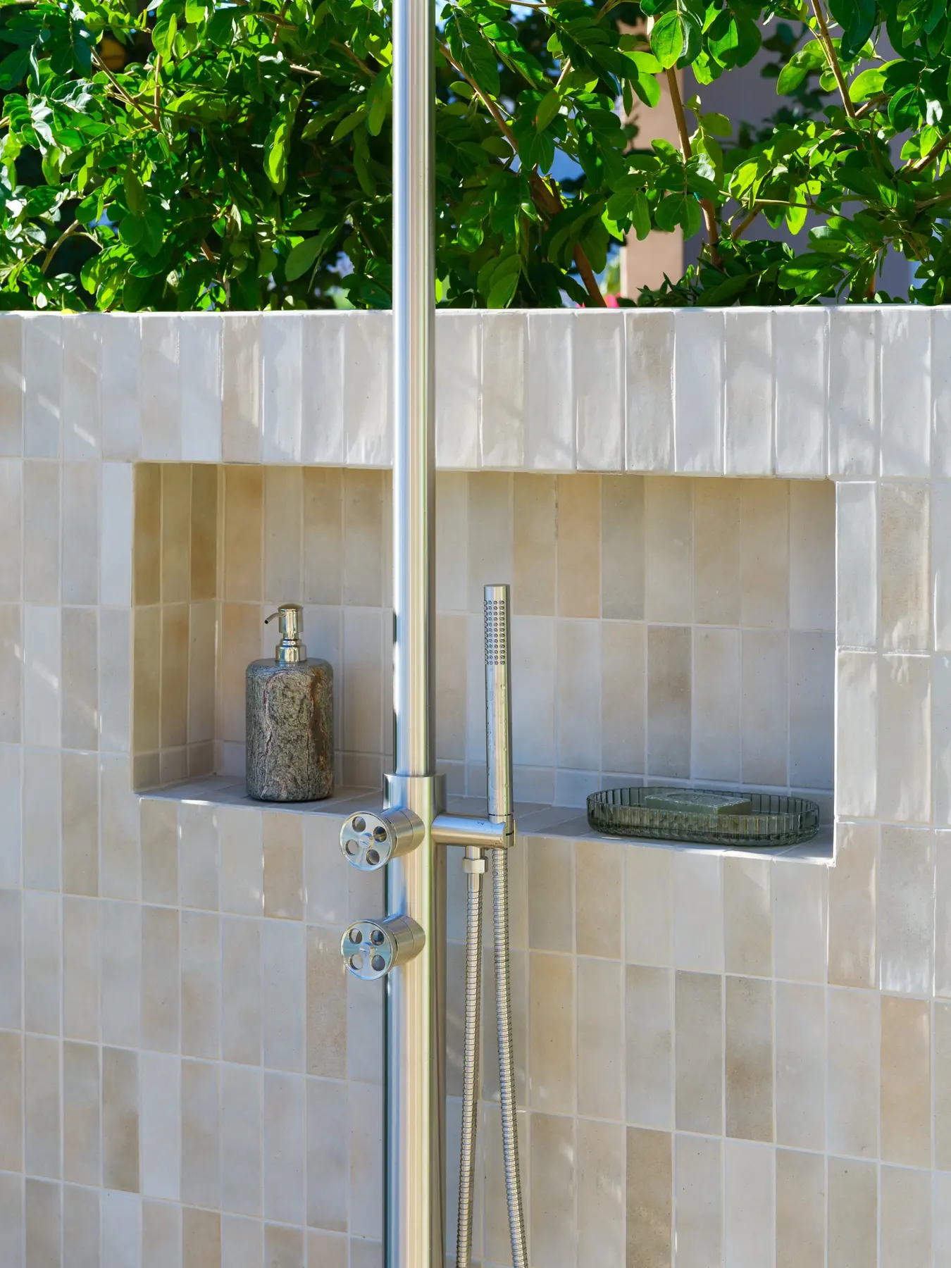 Rancho La Quinta outdoor living in La Quinta, CA by La Riviera Studios