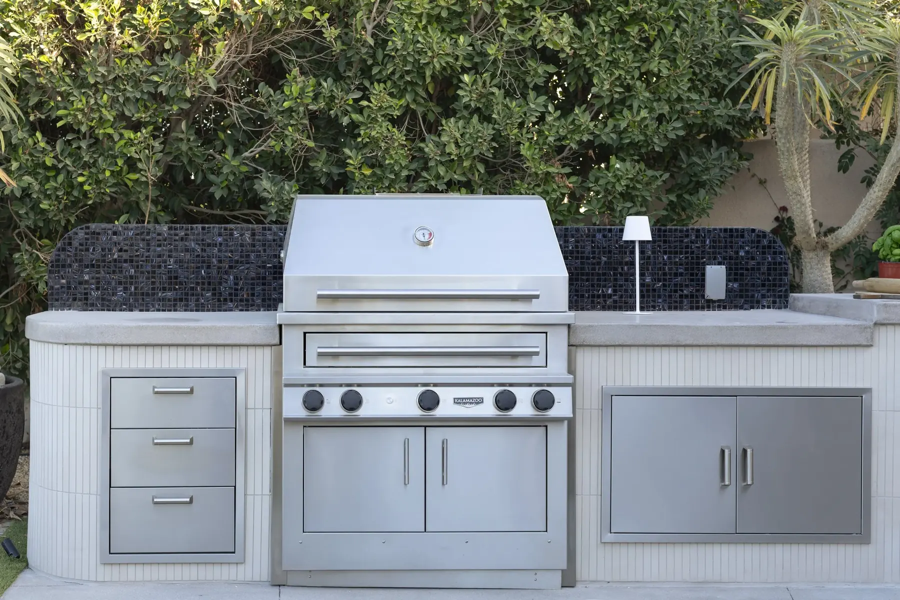 Via Talavera outdoor living in Coachella Valley, CA by La Riviera Studios