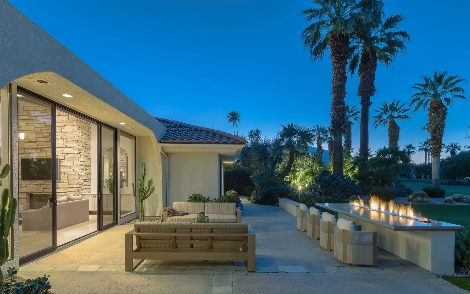 Thunderbird Terrace full-service outdoor living detail in Rancho Mirage, CA by La Riviera Studios
