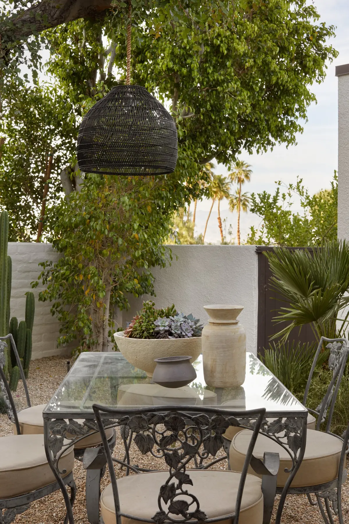 Thunderbird outdoor living in Rancho Mirage, CA by La Riviera Studios