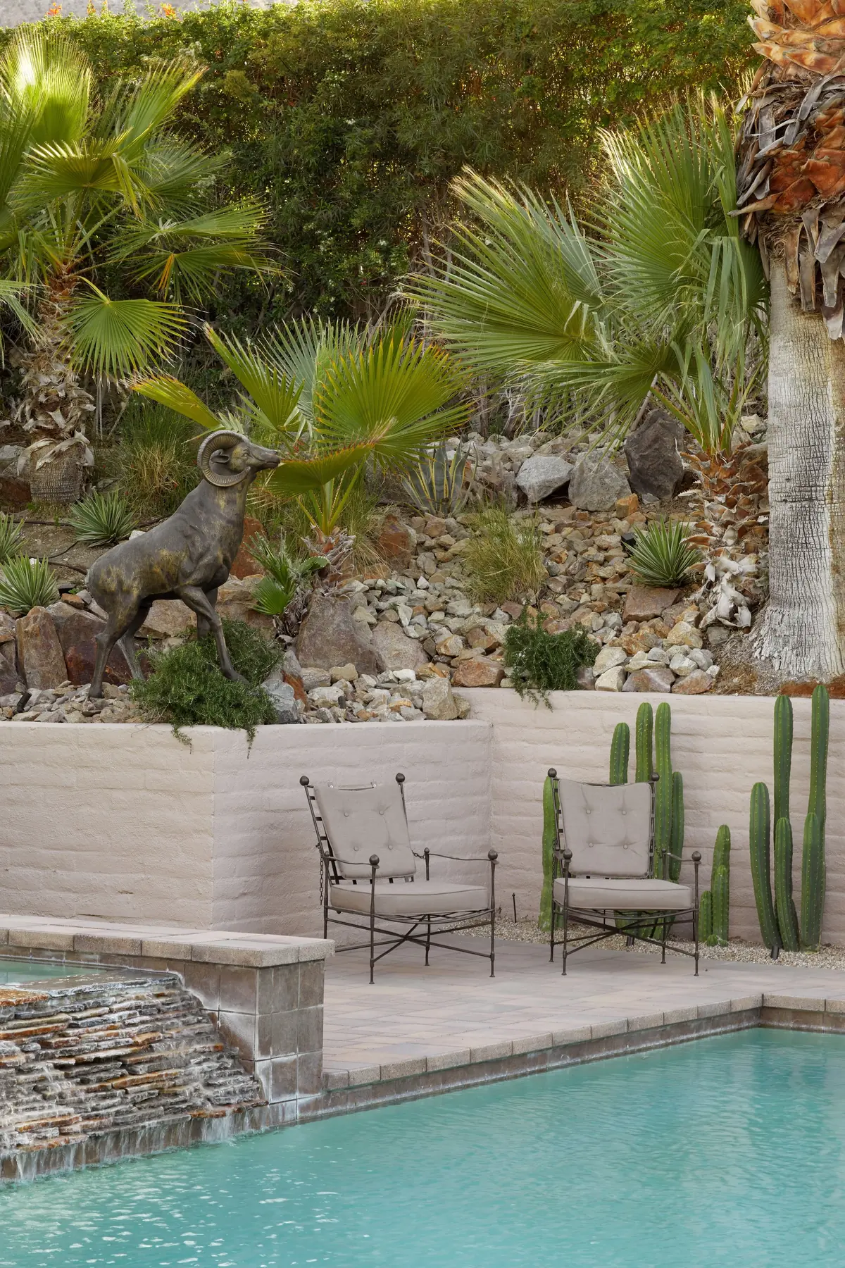 Thunderbird outdoor living in Rancho Mirage, CA by La Riviera Studios