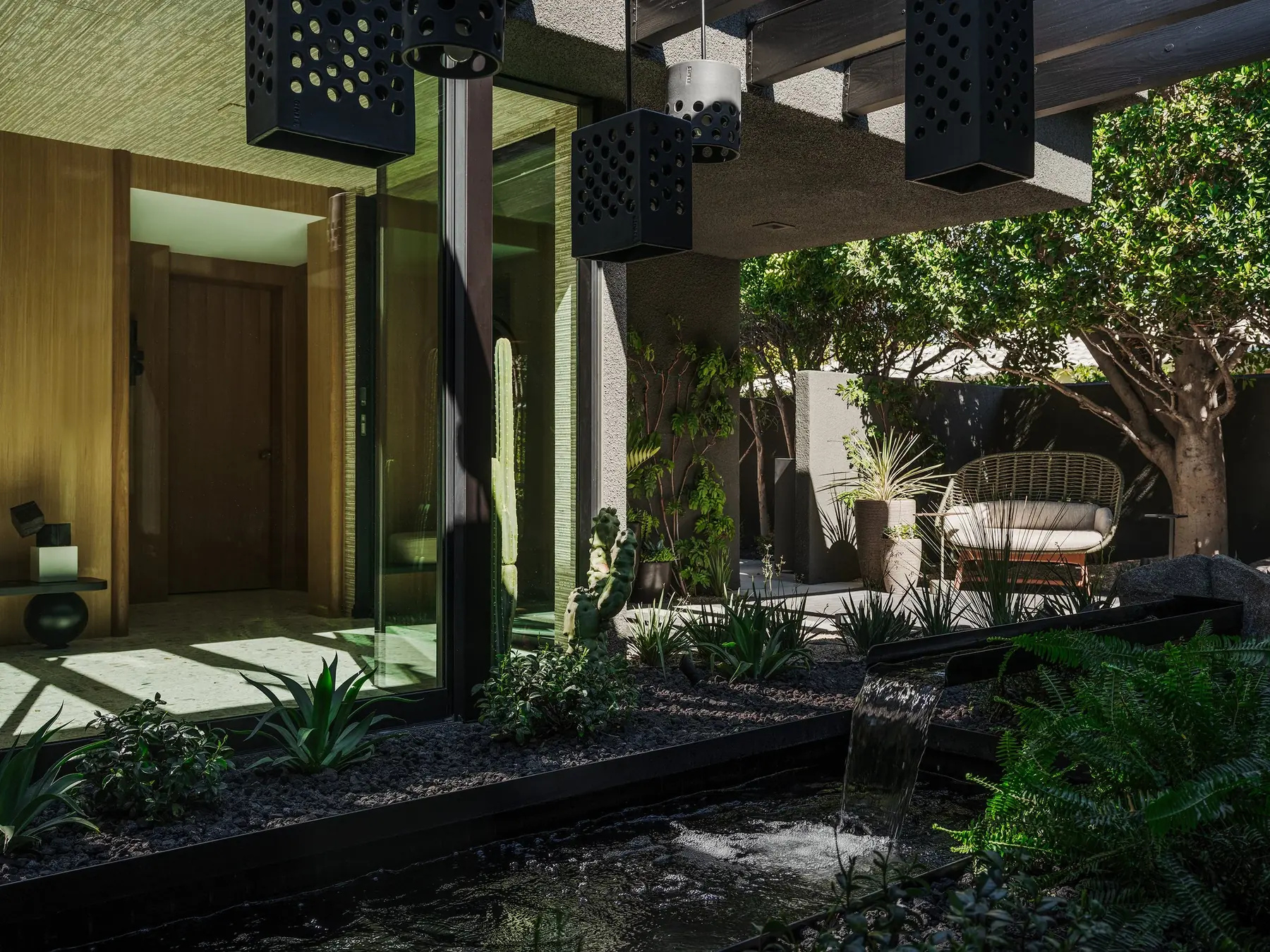 West House outdoor living in Coachella Valley, CA by La Riviera Studios