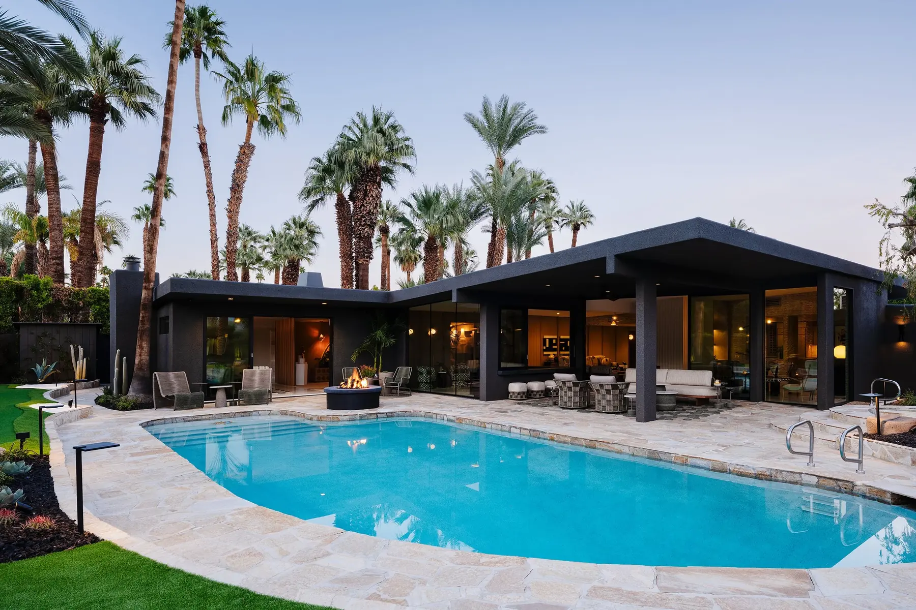 West House outdoor living in Coachella Valley, CA by La Riviera Studios