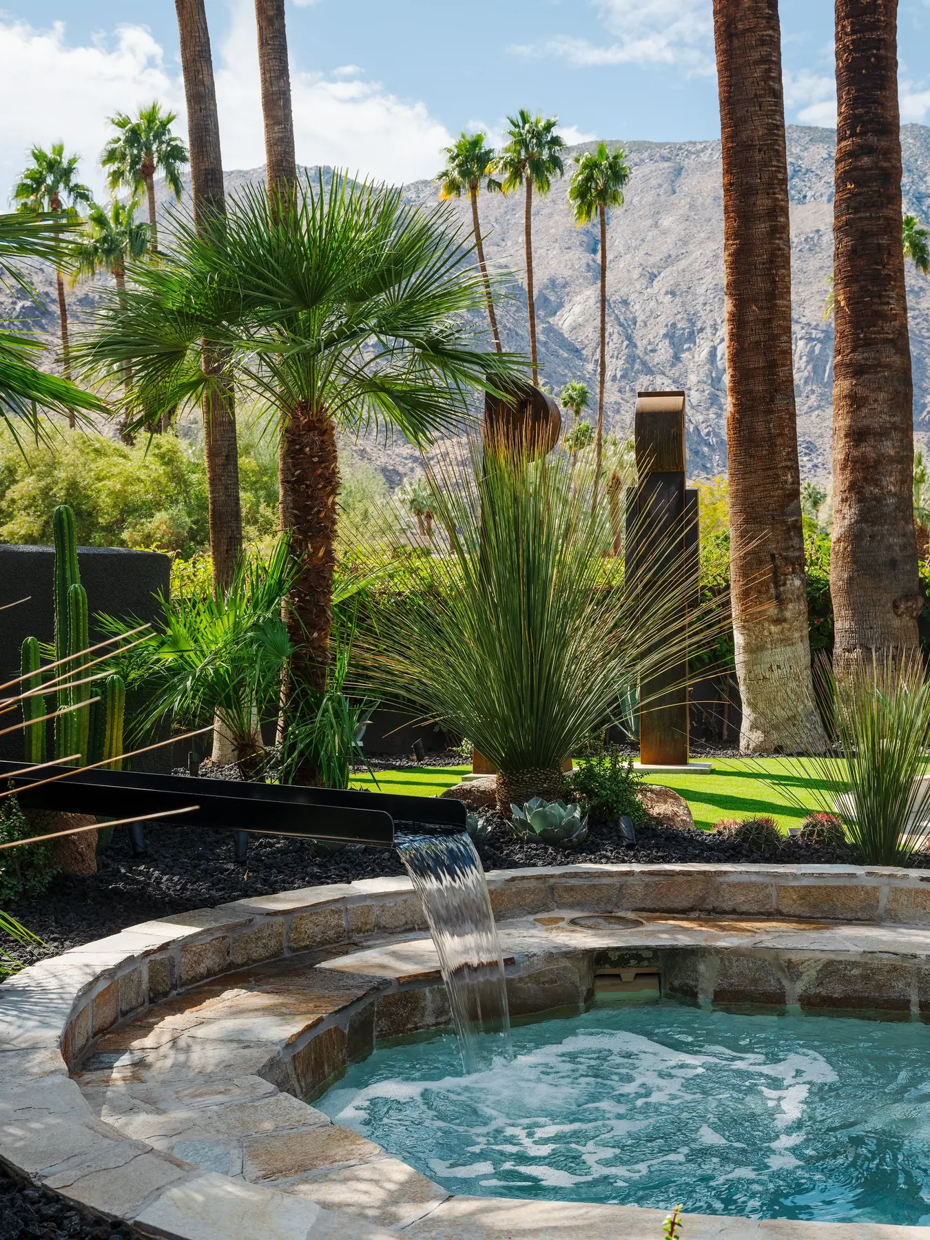 West House outdoor living in Coachella Valley, CA by La Riviera Studios