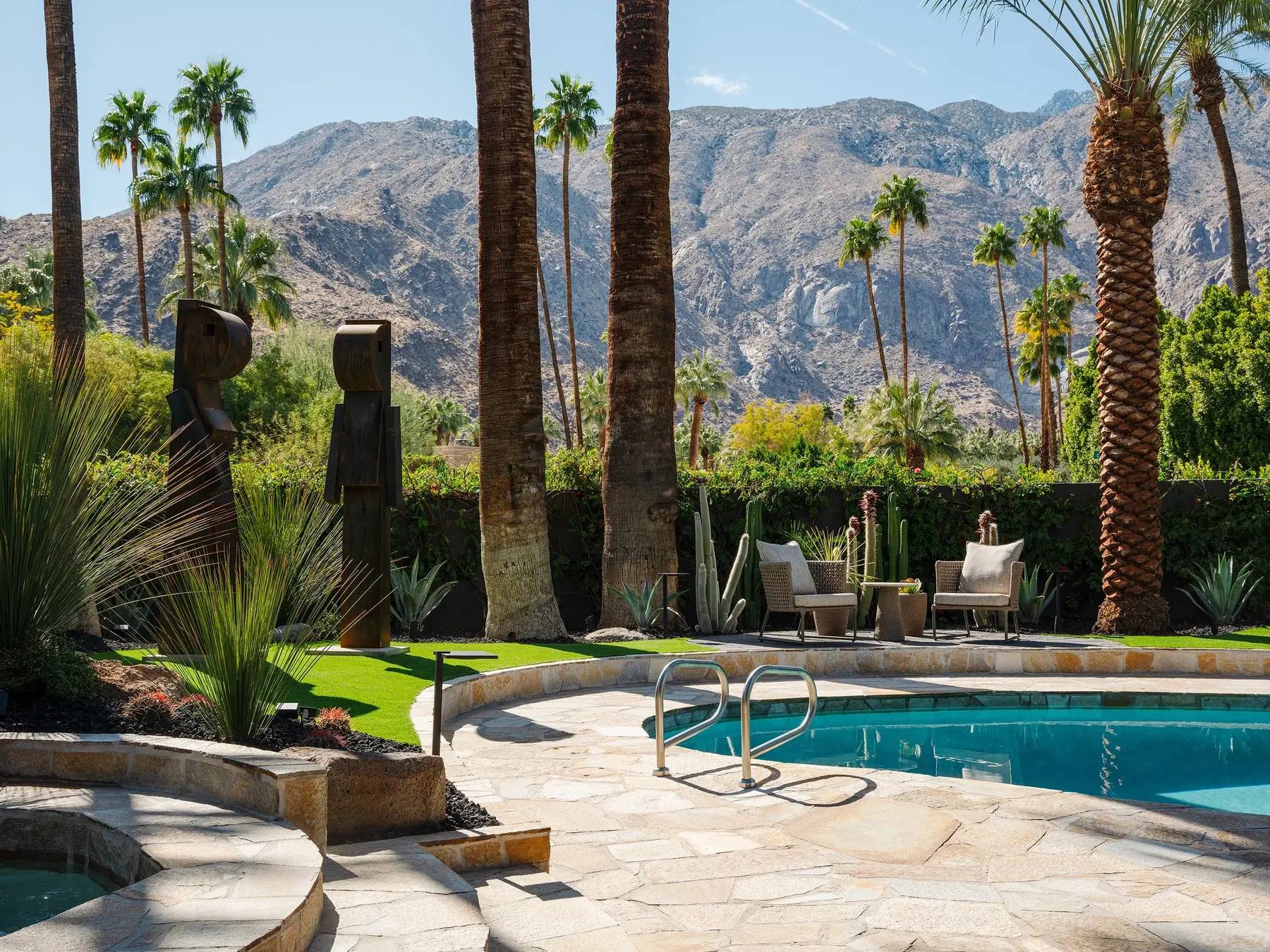 West House outdoor living in Coachella Valley, CA by La Riviera Studios