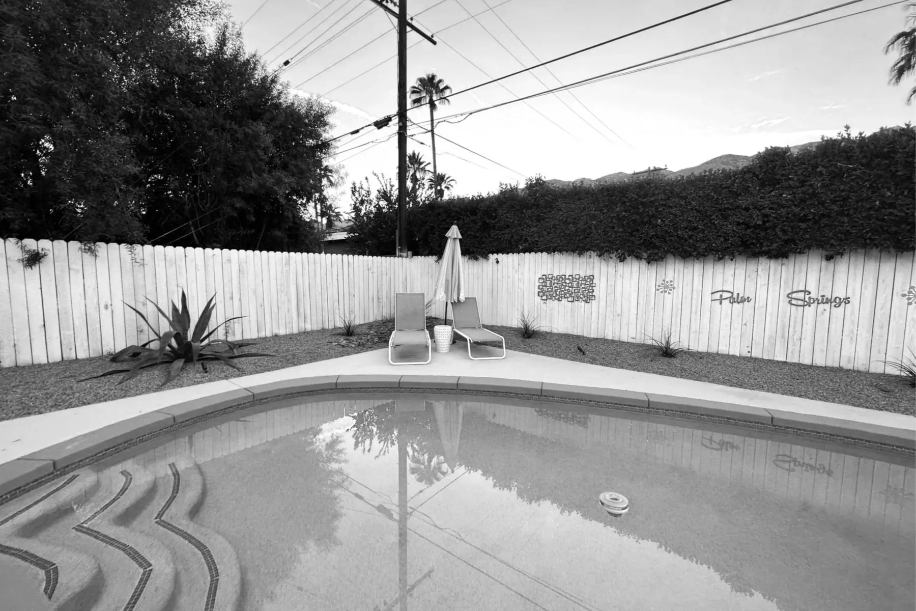 Casa Miguel outdoor living in Palm Springs, CA by La Riviera Studios