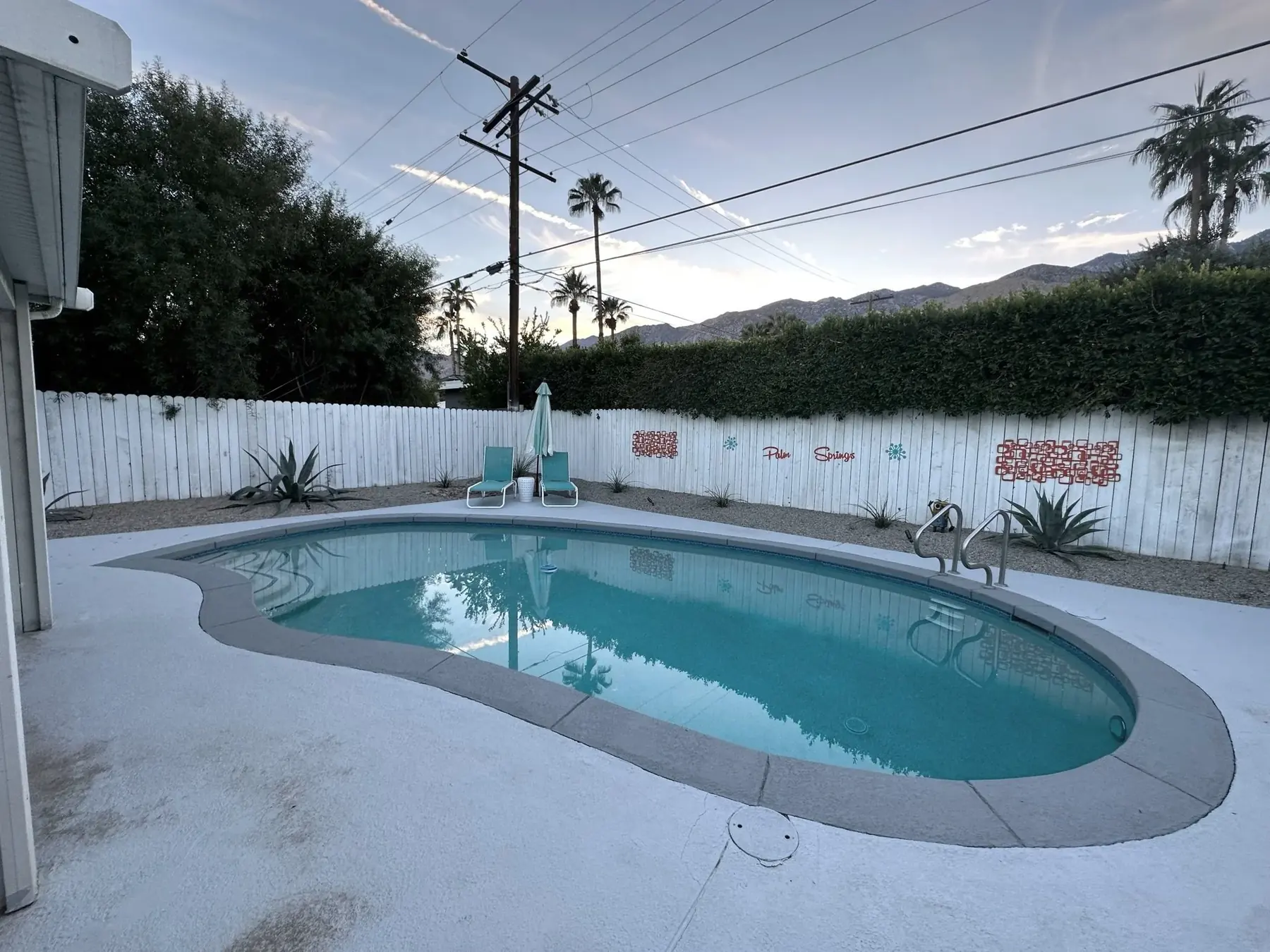 Casa Miguel outdoor living in Palm Springs, CA by La Riviera Studios
